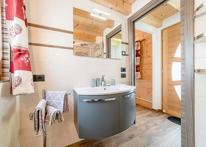 アパート Blizzard アラッバ